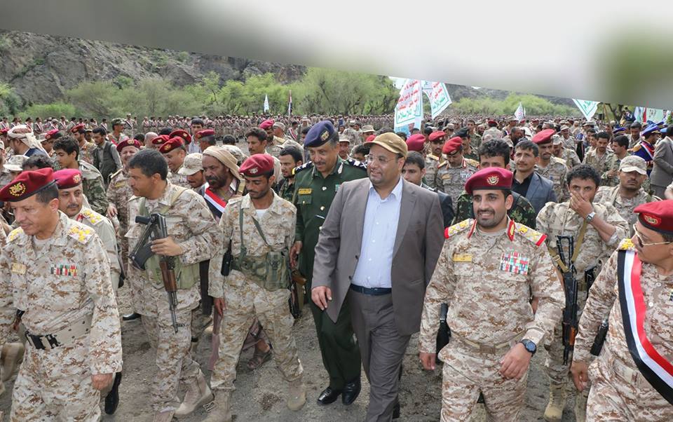 بالصور والفيديو: الحوثيون يبنون قوة عسكرية غير مسبوقة ويحتفلون ب31 دفعة عسكرية خلال أشهر التحالف