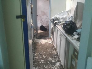 طيران التحالف يدمر بنك الدم في مستشفى بصنعاء الخبر اليمني