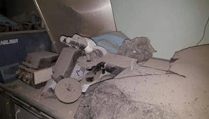 طيران التحالف يدمر بنك الدم في مستشفى بصنعاء الخبر اليمني